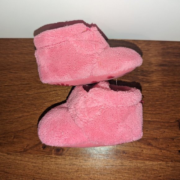 UGG Bixbee Baby/Toddler Girl Booties, Pink & Fuzzy Size 2/3 - Picture 5 of 7